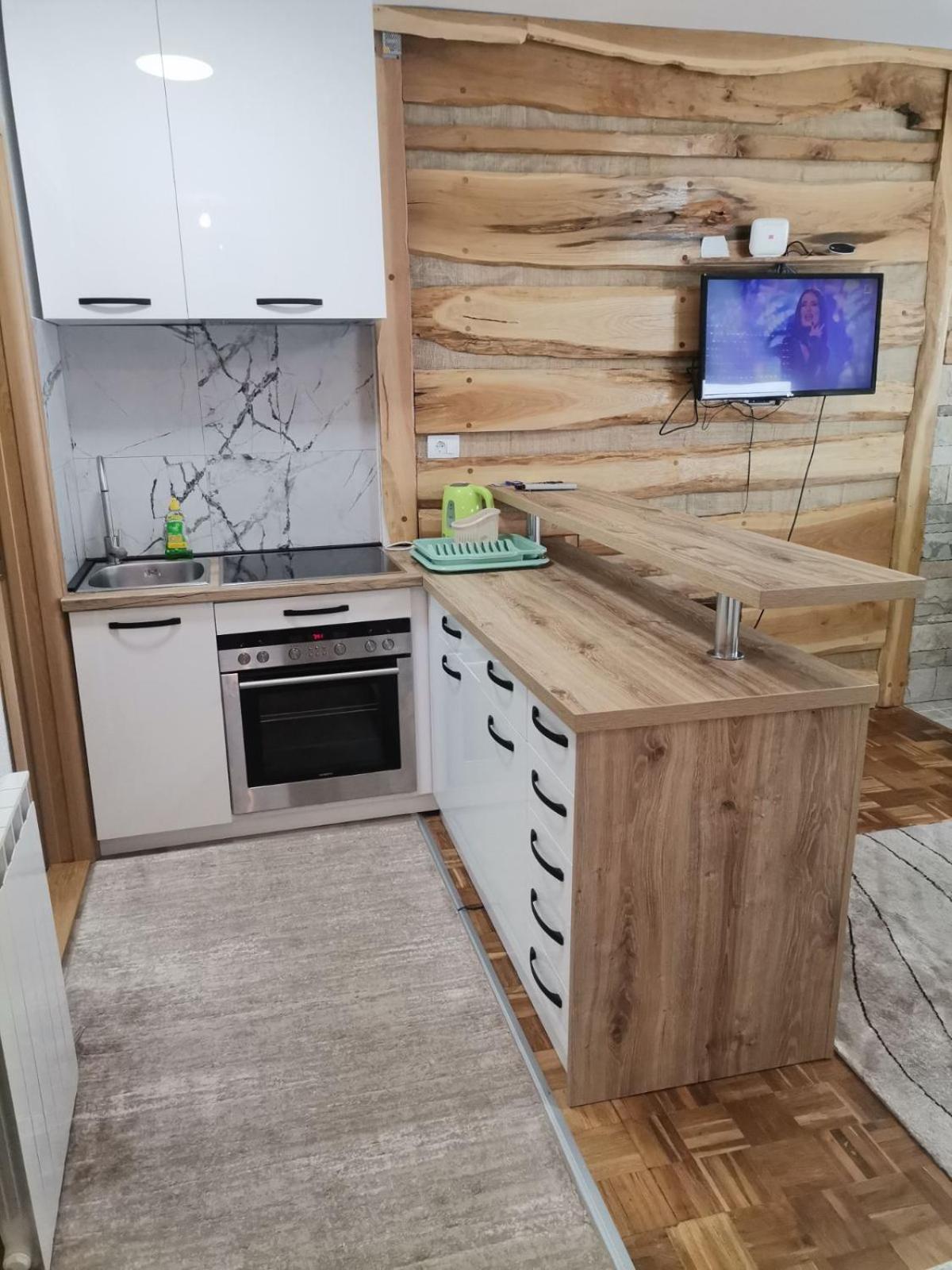 Apartmani Kosuta- Ljiljana Dokanovic Jahorina Exterior photo